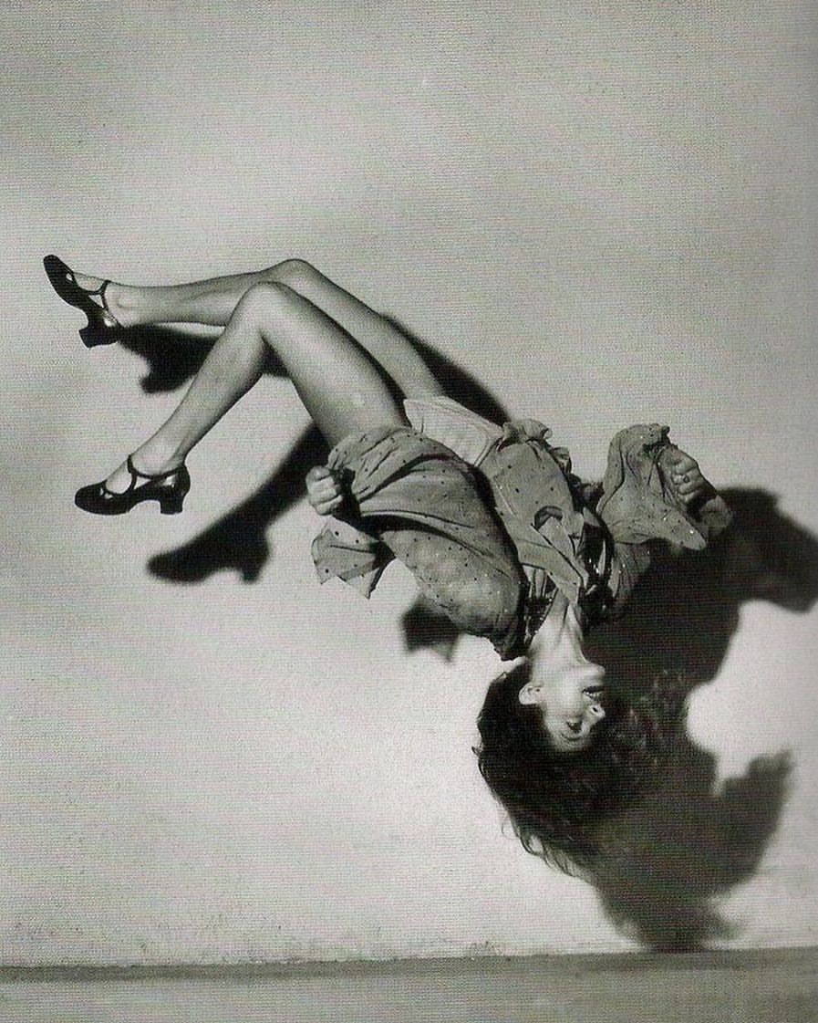 Archillect ID 408912