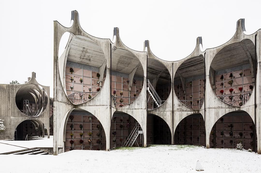 Archillect ID 408947