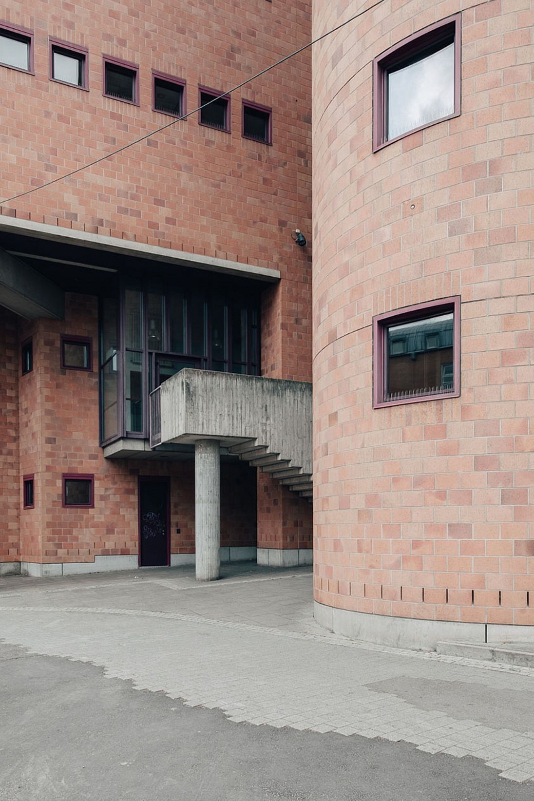 Archillect ID 409040