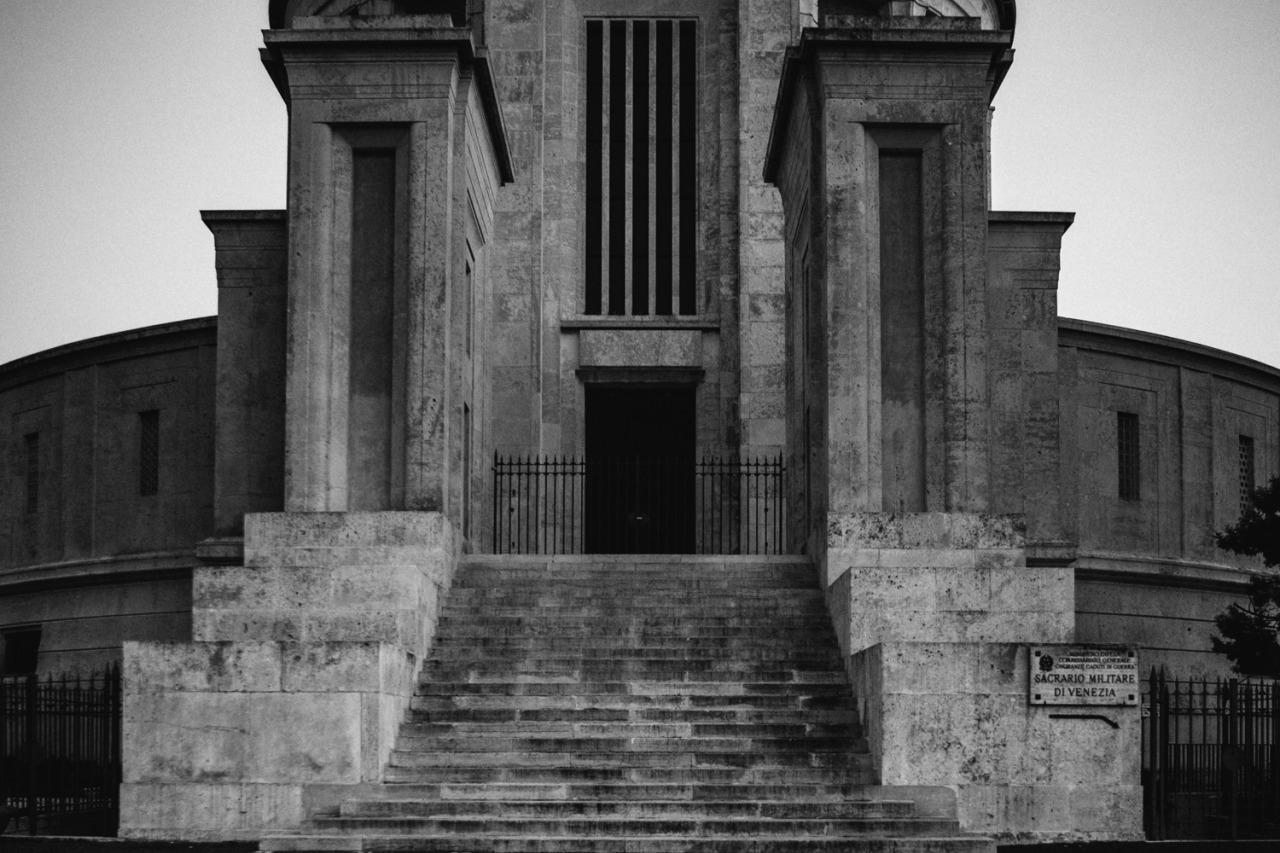 Archillect Archive ID 409215