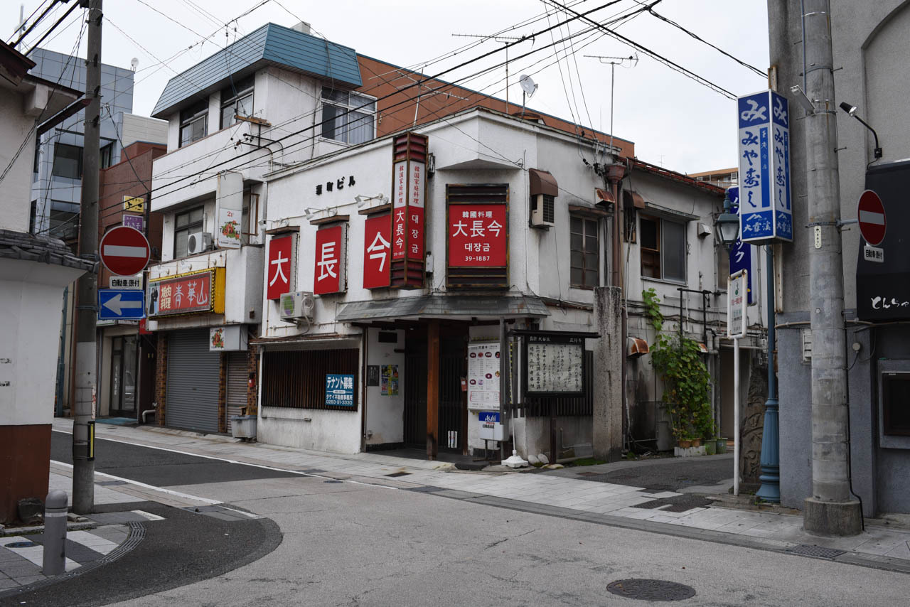 Archillect ID 409548