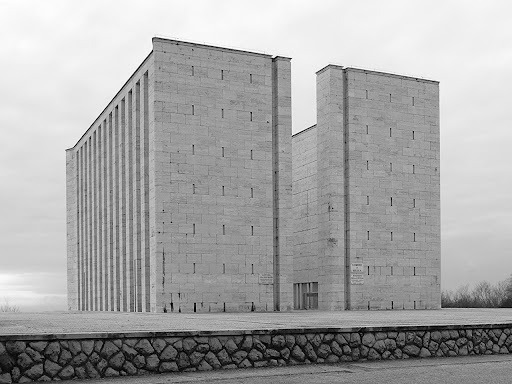 Archillect ID 409578