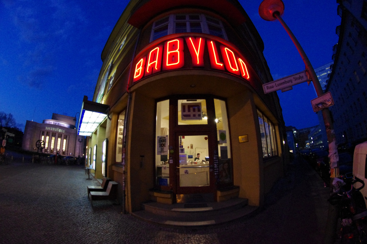 Archillect ID 409624