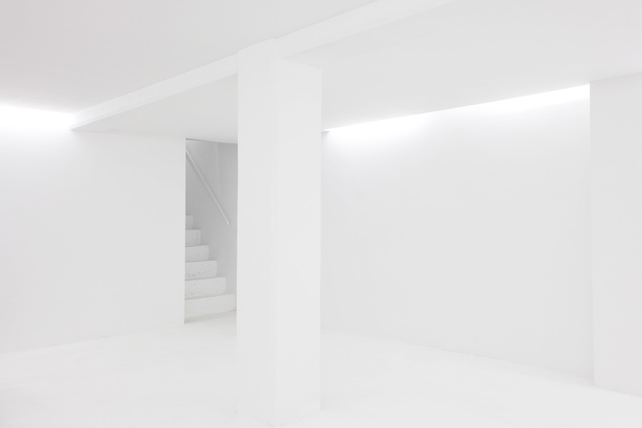 Archillect ID 409644