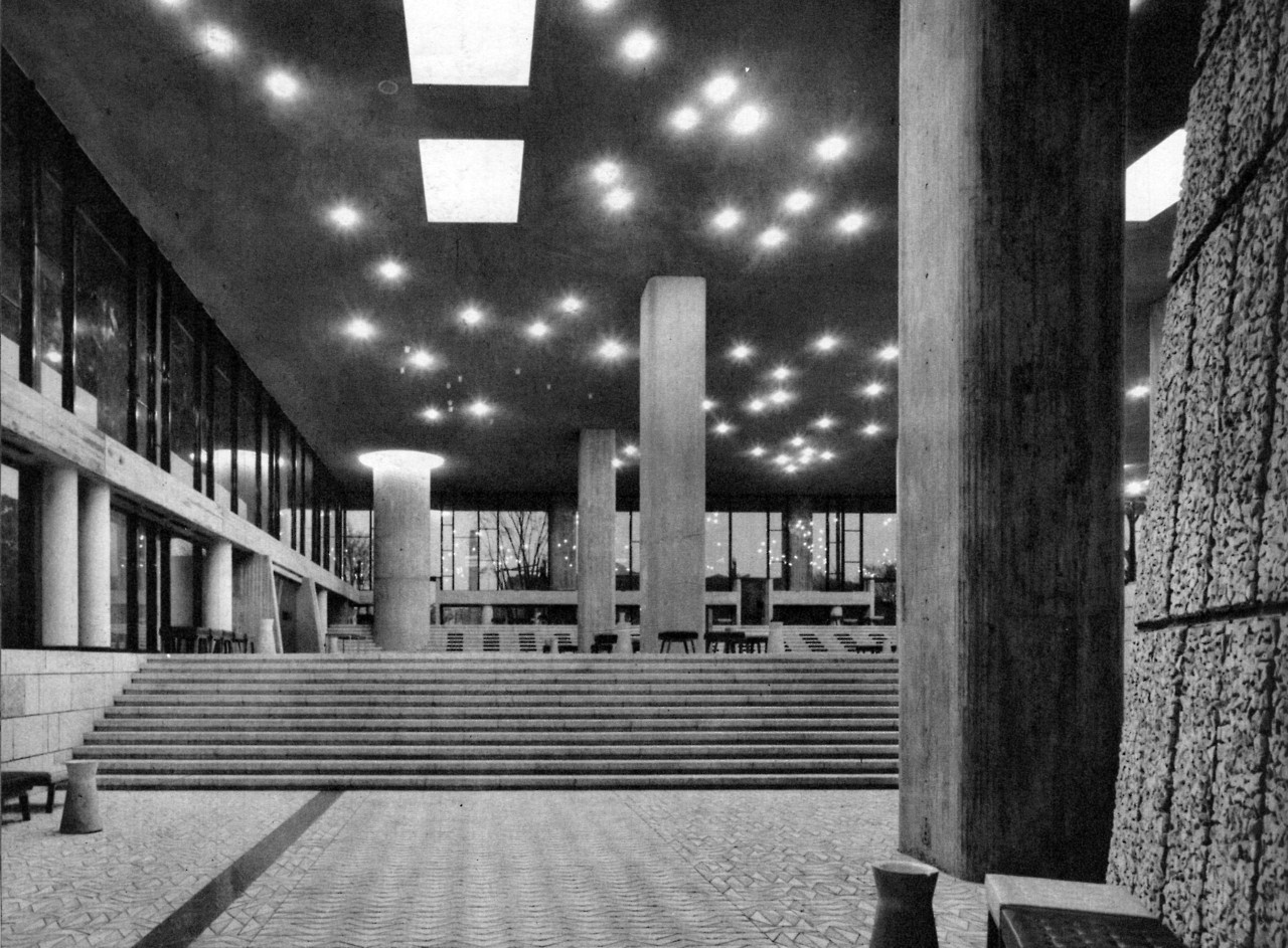 Archillect ID 409665