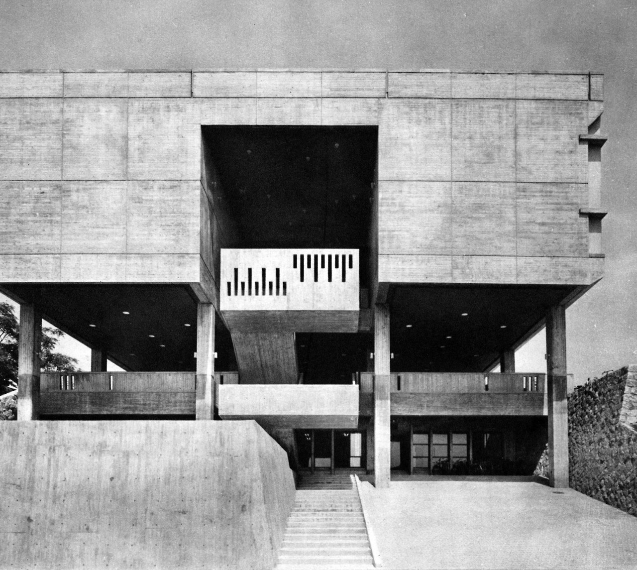 Archillect ID 409707