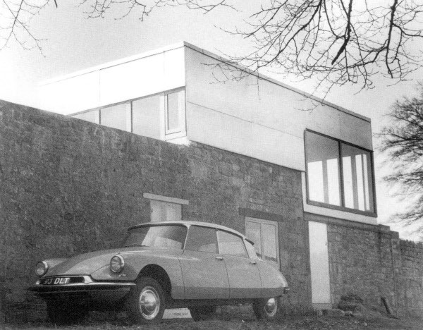 Archillect ID 409787